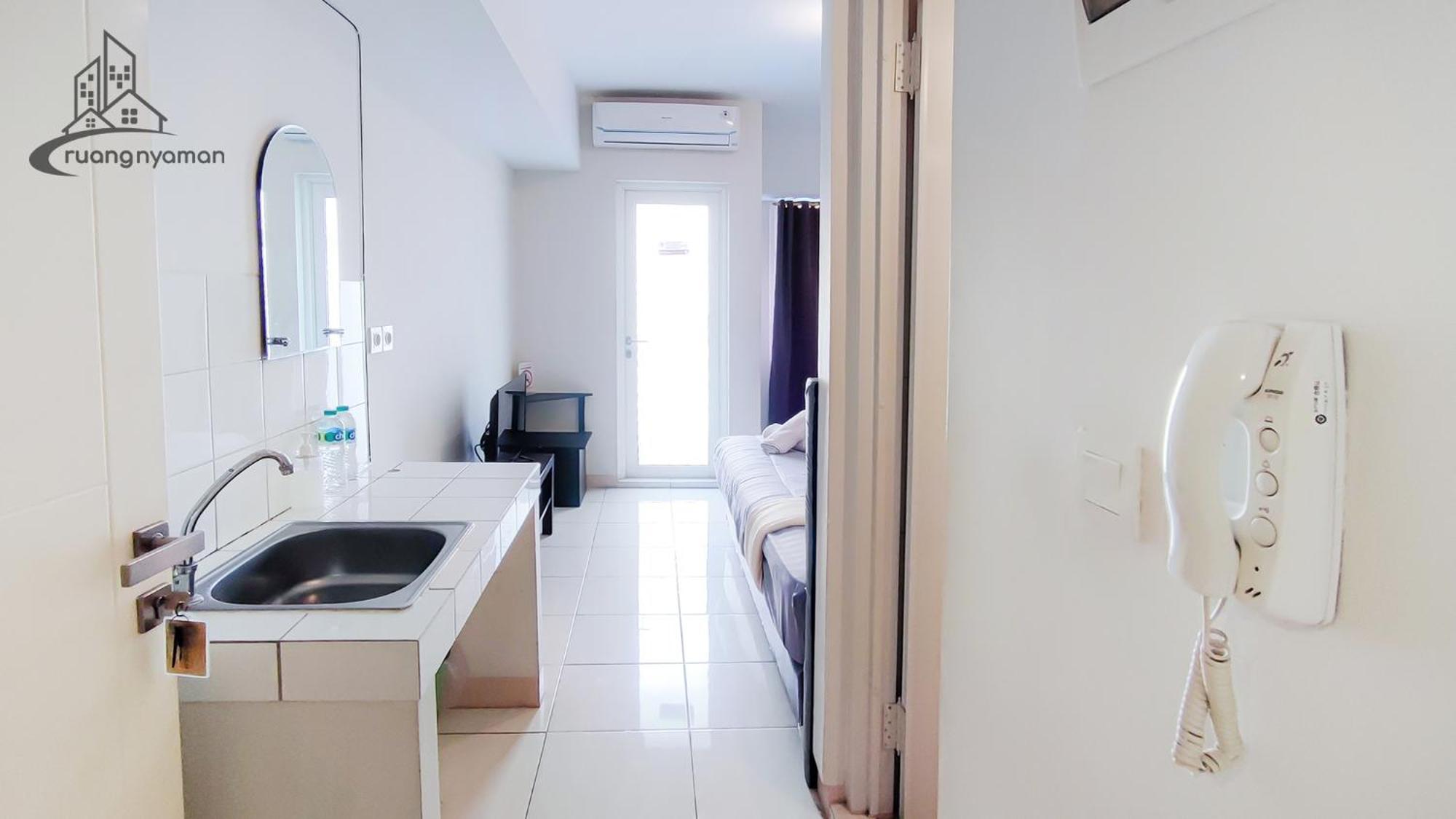 Springlake Summarecon Bekasi Apartement By Rna Exteriör bild